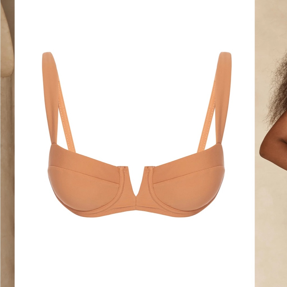 Monday swimwear bikini top
